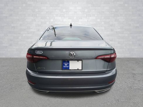 Used 2020 Volkswagen Jetta R-Line w/ R-Line Cold Weather Package FWD image 6