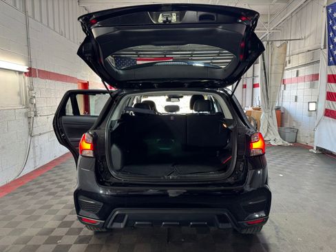 Used 2024 Mitsubishi Outlander Sport SE AWD/4WD image 12