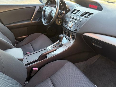Used 2011 MAZDA MAZDA3 i Touring image 20