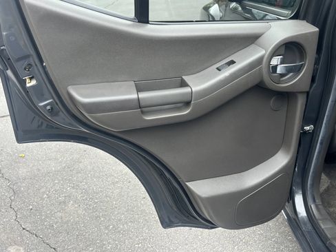 Used 2013 Nissan Xterra PRO-4X w/ Pro-4x Leather Pkg image 16