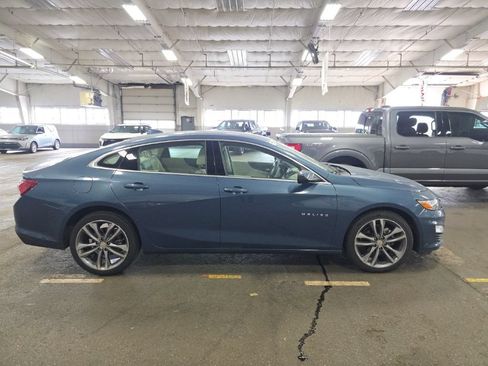 Used 2024 Chevrolet Malibu LT FWD image 2
