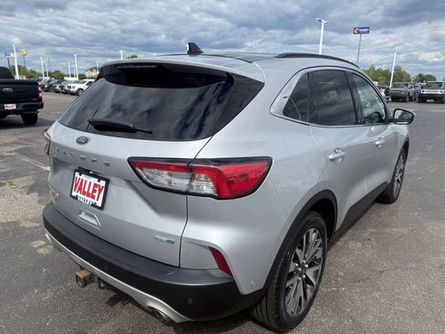 Used 2020 Ford Escape Titanium AWD/4WD image 3