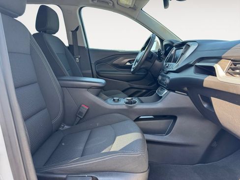 Used 2024 GMC Terrain SLE FWD image 15