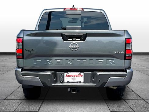 Used 2025 Nissan Frontier SV w/ SV Convenience Package AWD/4WD image 6