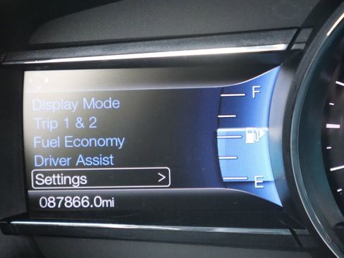 Used 2016 Ford Explorer Limited image 47