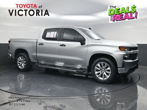 Used 2022 Chevrolet Silverado 1500 Custom image 1