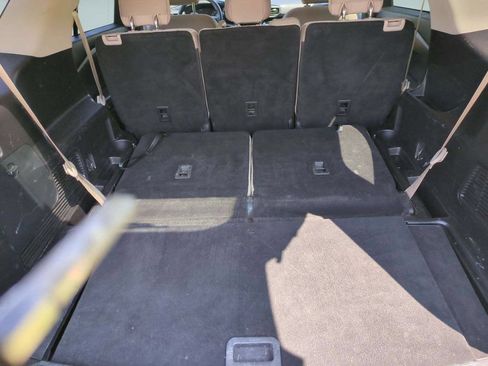 Used 2021 Ford Explorer 4WD w/ Class III Trailer Tow Package image 27
