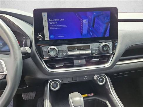 Used 2025 Toyota Grand Highlander FWD image 15