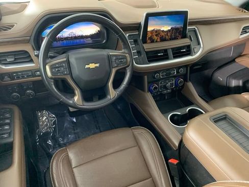 Used 2022 Chevrolet Tahoe High Country AWD/4WD image 2