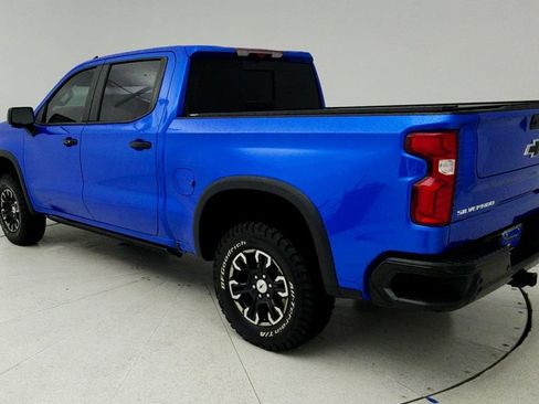 Used 2025 Chevrolet Silverado 1500 ZR2 w/ Technology Package AWD/4WD image 6
