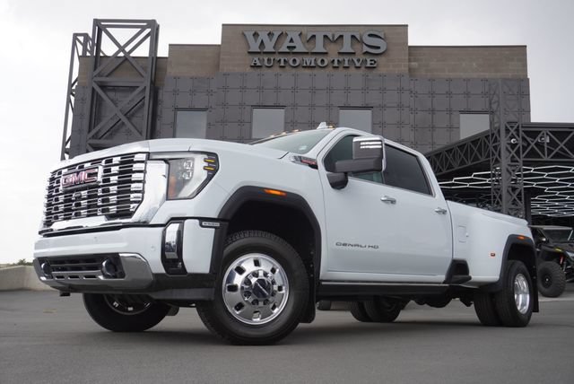 Used 2026 GMC Sierra 3500 Denali w/ Denali Reserve Package AWD/4WD image 5