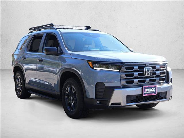 Used 2026 Honda Pilot TrailSport image 3