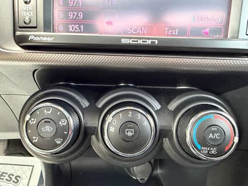 Used 2014 Scion tC image 23