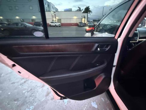 Used 2018 Subaru Outback 2.5i Limited image 57