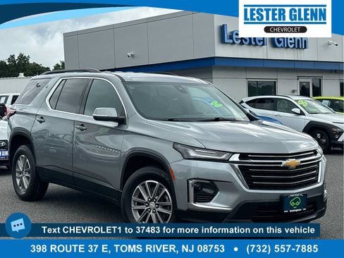 Certified 2024 Chevrolet Traverse LT FWD image 1