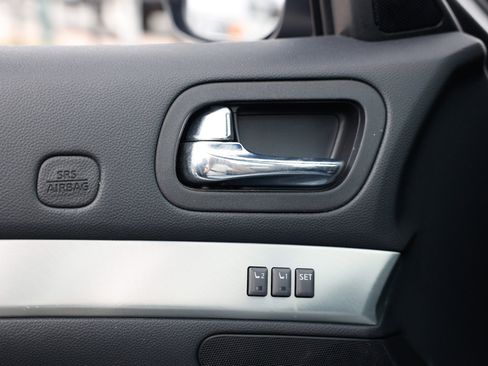 Used 2014 INFINITI Q60 Convertible w/ Premium Package image 50