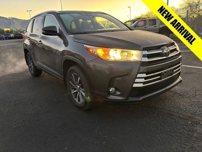 Used 2017 Toyota Highlander AWD V6