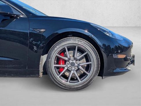 Used 2019 Tesla Model 3 Standard Range Plus image 22