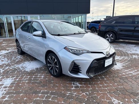 Used 2017 Toyota Corolla SE image 3