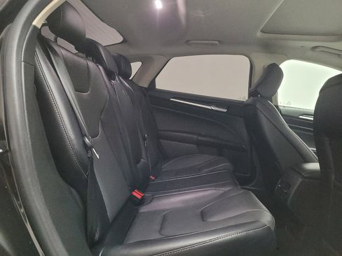 Used 2020 Ford Fusion Energi Titanium FWD image 19