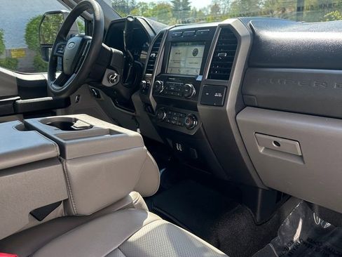 Used 2019 Ford F250 XL w/ STX Appearance Package AWD/4WD image 28