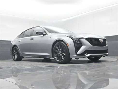 Used 2025 Cadillac CT5 V image 44