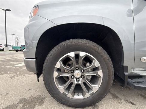 Used 2024 Chevrolet Silverado 1500 High Country w/ Technology Package image 10