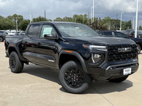 New 2026 GMC Canyon Elevation w/ Convenience Package image 2