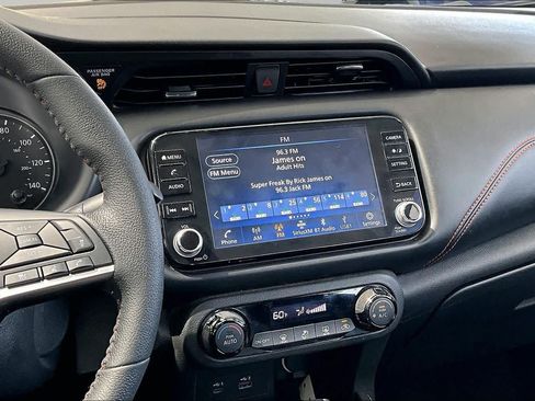 Certified 2023 Nissan Kicks SR FWD image 7