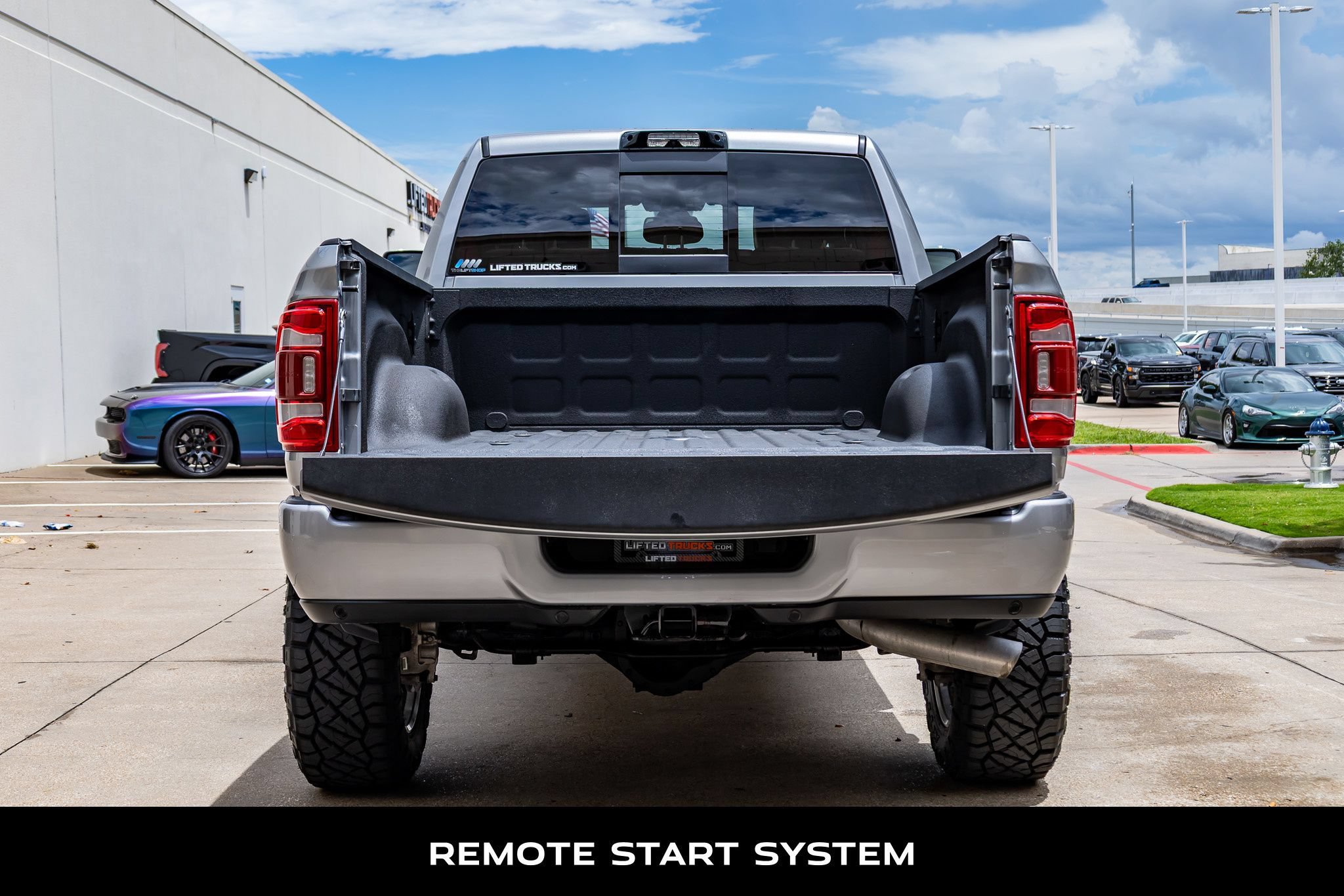 Used 2024 RAM 2500 Limited w/ Towing Technology Group AWD/4WD image 9