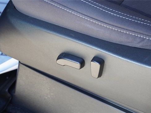 Used 2022 Nissan Frontier SV image 20