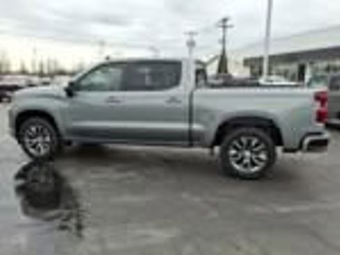 Used 2025 Chevrolet Silverado 1500 LT AWD/4WD image 10