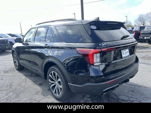 New 2026 Ford Explorer ST-Line RWD image 5