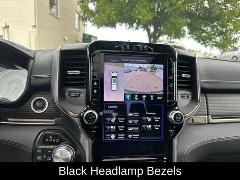Used 2020 RAM 1500 Limited w/ Black Appearance Package AWD/4WD image 17