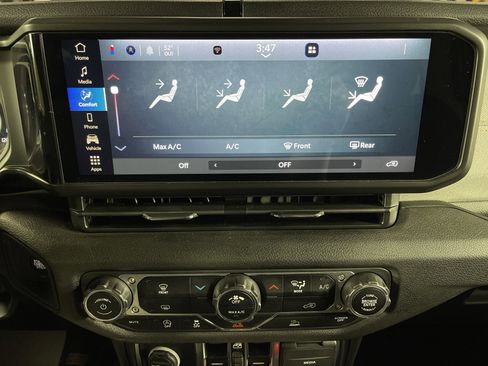 Used 2024 Jeep Wrangler Sport S image 23