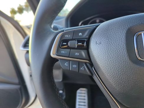 Used 2019 Honda Accord Sport image 13