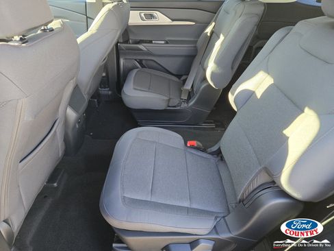 New 2026 Ford Explorer Active image 7