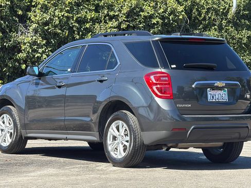 Used 2017 Chevrolet Equinox LT w/ Convenience Package FWD image 6