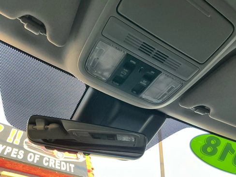 Used 2018 Honda Odyssey EX-L image 24