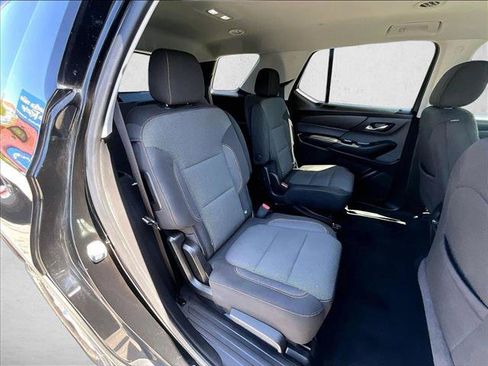 Used 2021 Chevrolet Traverse LT FWD image 28