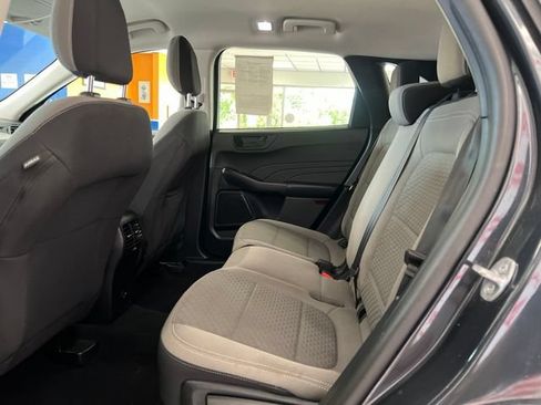 Used 2022 Ford Escape SE w/ Cold Weather Package FWD image 15