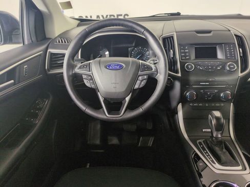 Used 2018 Ford Edge SEL image 14