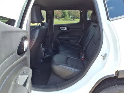 New 2026 Jeep Compass Latitude image 16