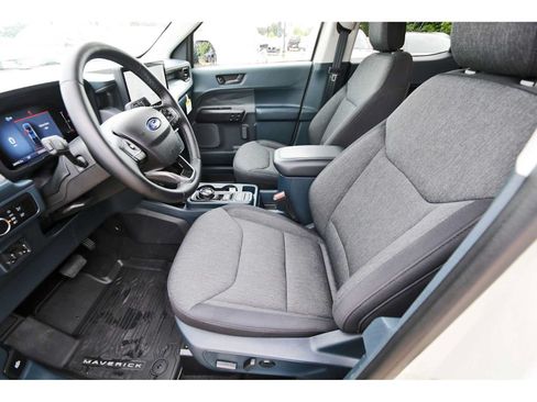 Used 2025 Ford Maverick XLT w/ XLT Luxury Package AWD/4WD image 11