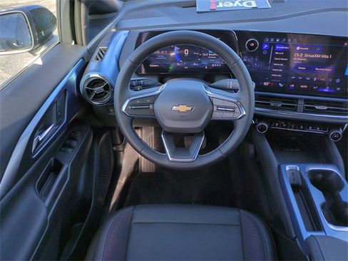 New 2026 Chevrolet Equinox EV LT image 16