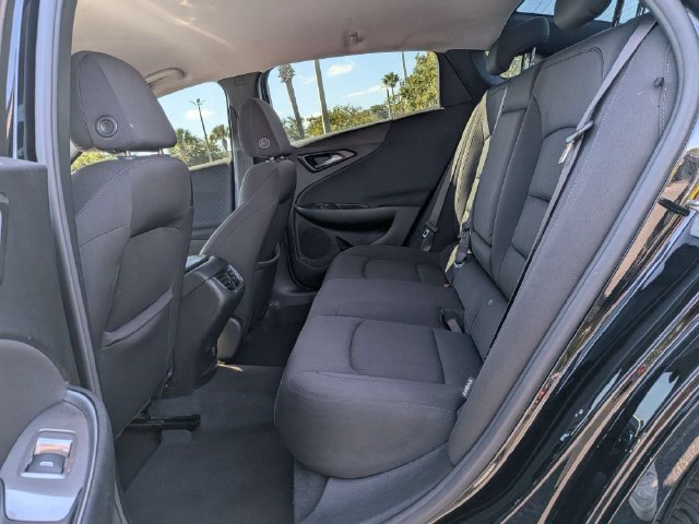 Used 2021 Chevrolet Malibu LT FWD image 12