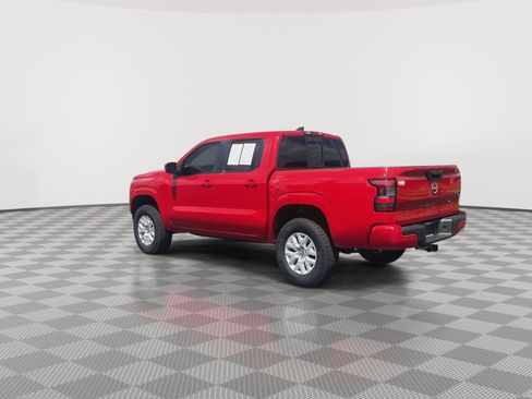 Used 2022 Nissan Frontier SV w/ Technology Package AWD/4WD image 6