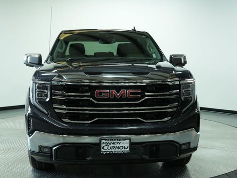 Used 2025 GMC Sierra 1500 SLT AWD/4WD image 3