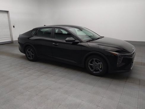 Used 2025 Kia K4 FWD image 11