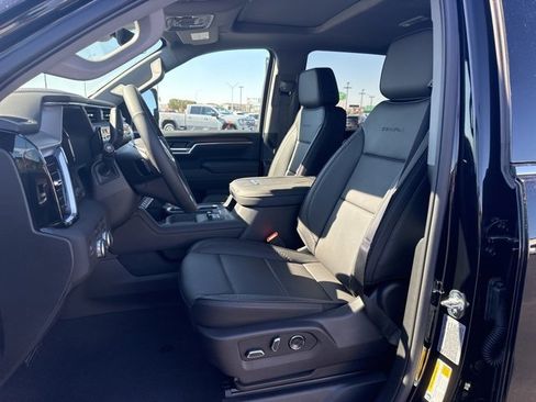 New 2025 GMC Sierra 3500 Denali w/ Denali Reserve Package image 12